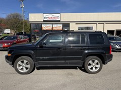 A 2014 Jeep Patriot SPORT