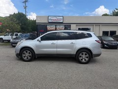 A 2017 Chevrolet Traverse LT