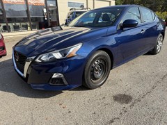 A 2019 Nissan Altima S