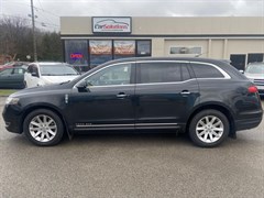 A 2013 Lincoln MKT 