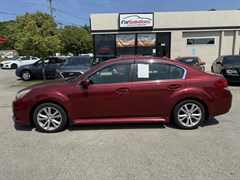 A 2013 Subaru Legacy 2.5I LIMITED