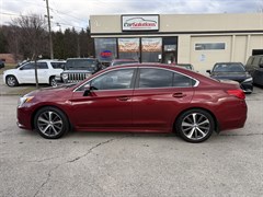 A 2017 Subaru Legacy 2.5I LIMITED