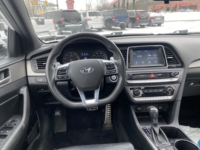 CarSolutions Used Car Dealer Auto Sales in Hermitage, PA 16148