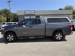 A 2011 Toyota Tundra DOUBLE CAB SR5