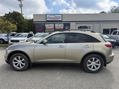 A 2005 Infiniti FX 5