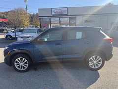 A 2021 Chevrolet Trailblazer LS