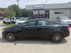 A 2018 Volvo S60 PREMIER