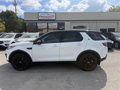 A 2016 Land Rover Discovery Sport HSE