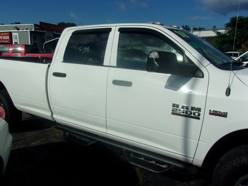 View vehicle photo 6