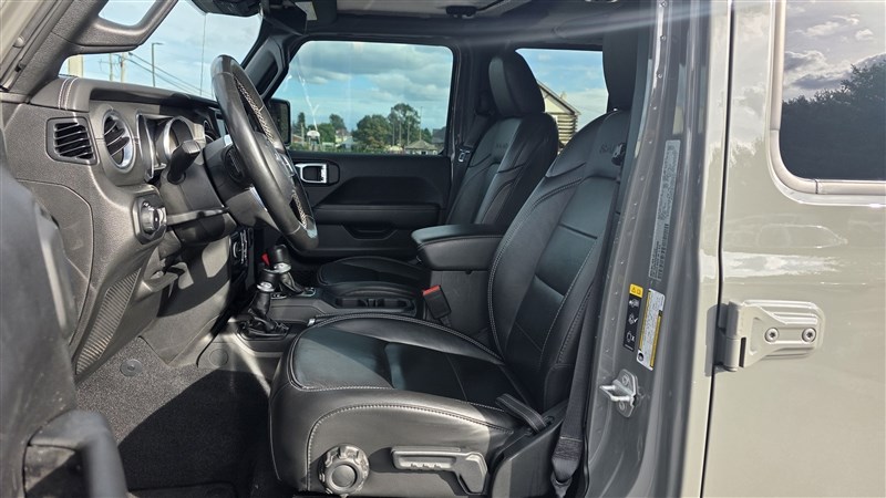2021 JEEP WRANGLER UNLIMITED photo 13 of 37