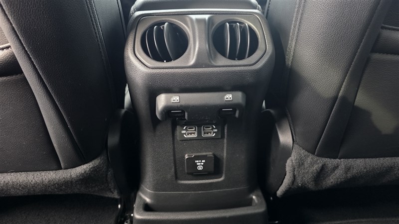 2021 JEEP WRANGLER UNLIMITED photo 15 of 37