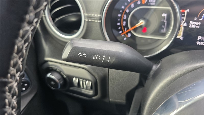 2021 JEEP WRANGLER UNLIMITED photo 25 of 37