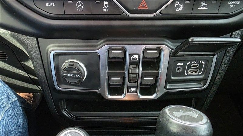 2021 JEEP WRANGLER UNLIMITED photo 36 of 37