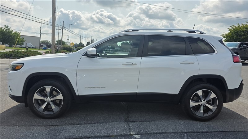 2019 JEEP CHEROKEE photo 5 of 35