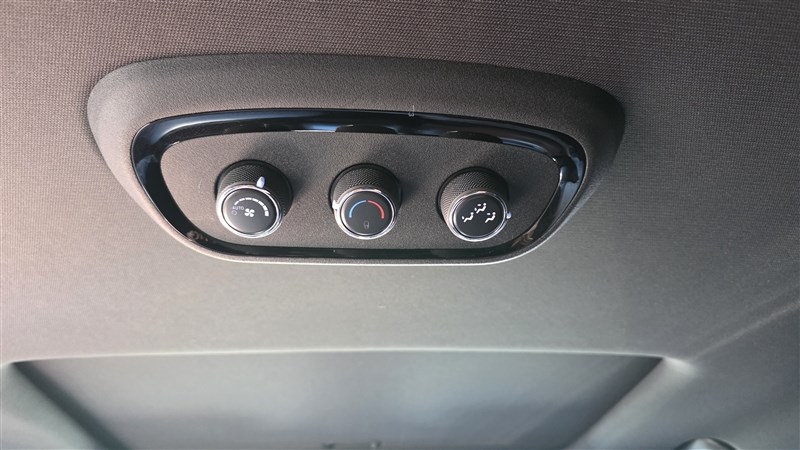 2023 DODGE DURANGO photo 17 of 41