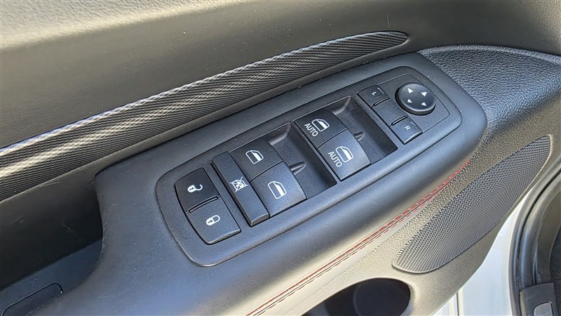 2023 DODGE DURANGO photo 24 of 41