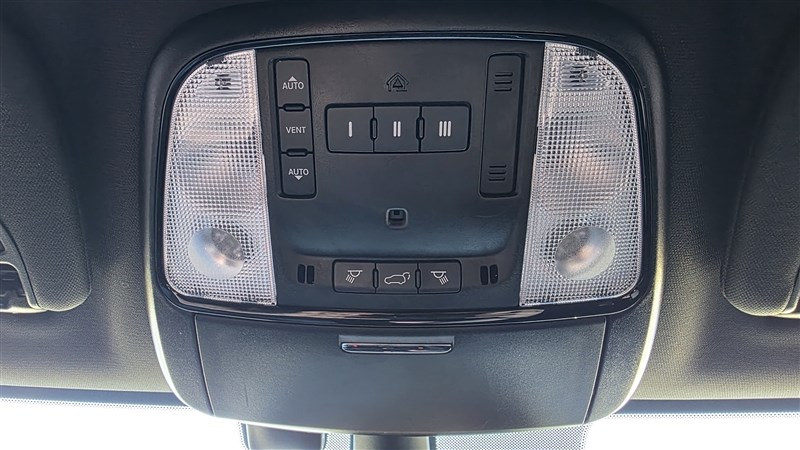 2023 DODGE DURANGO photo 40 of 41