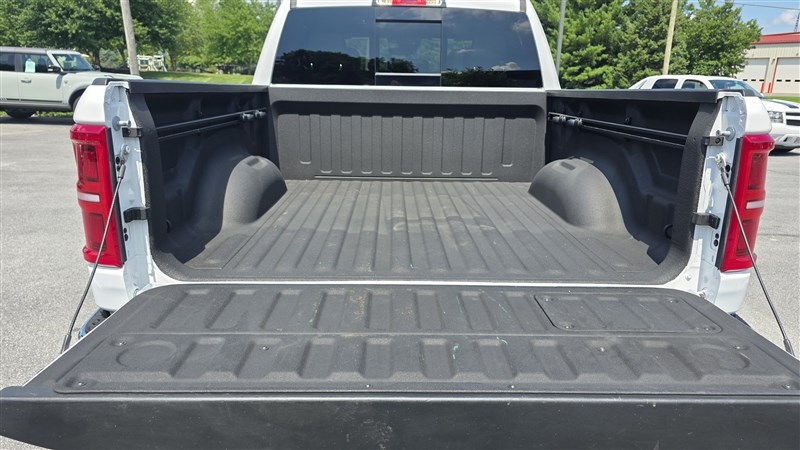 2026 RAM 1500 photo 17 of 49
