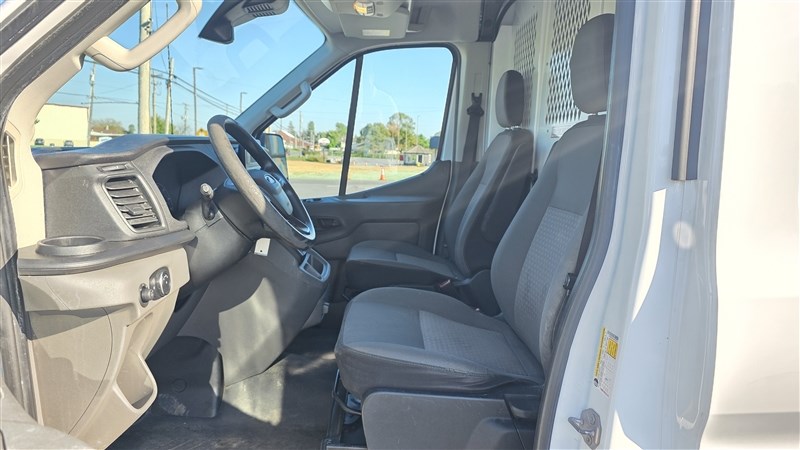 2020 FORD TRANSIT photo 13 of 32