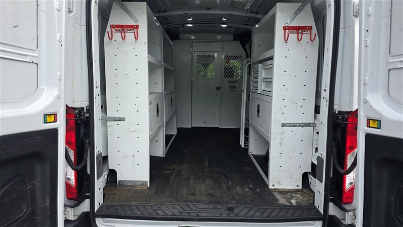 2020 FORD TRANSIT photo 14 of 35