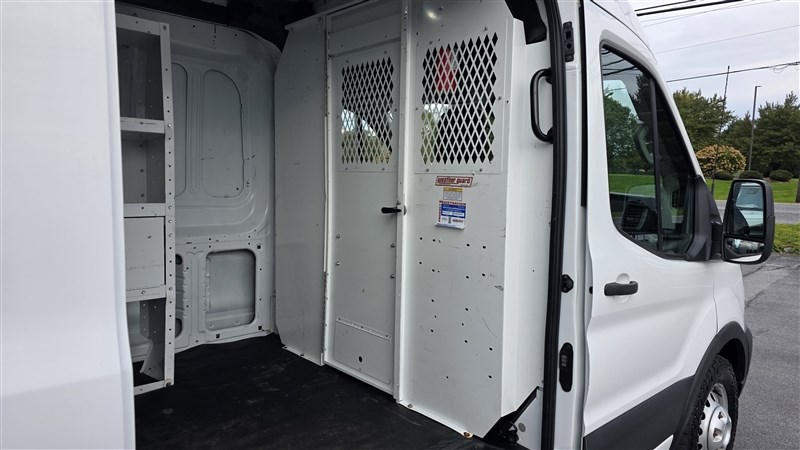 2020 FORD TRANSIT photo 17 of 35