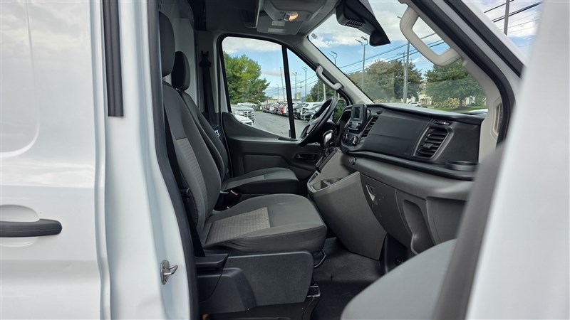 2020 FORD TRANSIT photo 18 of 35