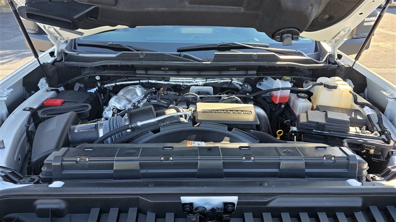 2024 CHEVROLET SILVERADO photo 23 of 36