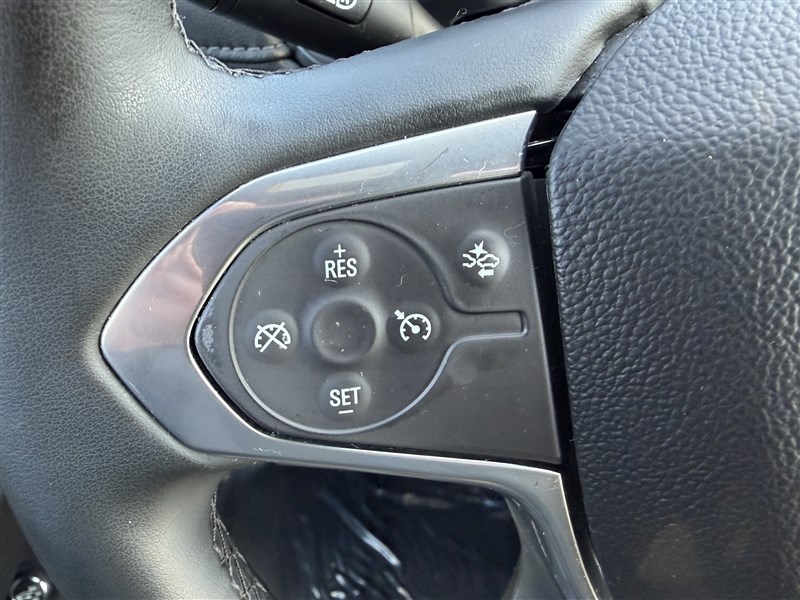 2023 CHEVROLET TRAVERSE LT - 10