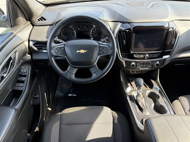 2023 CHEVROLET TRAVERSE LT - 8