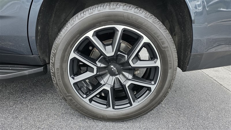 2021 CHEVROLET TAHOE photo 12 of 39
