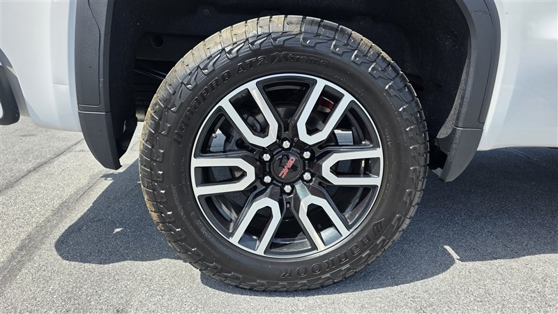 2022 GMC SIERRA K1500 AT4 - 8