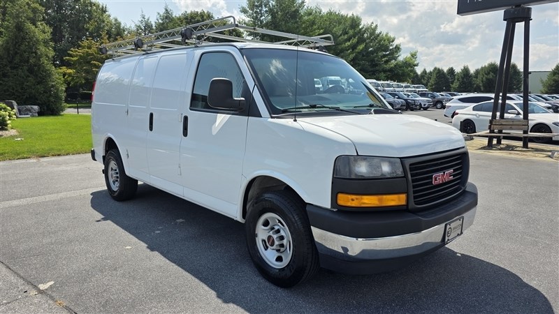 2022 GMC SAVANA photo 23 of 30