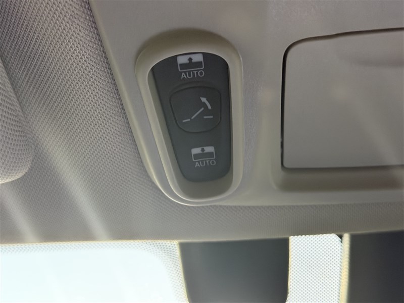 2022 CHRYSLER PACIFICA photo 14 of 39