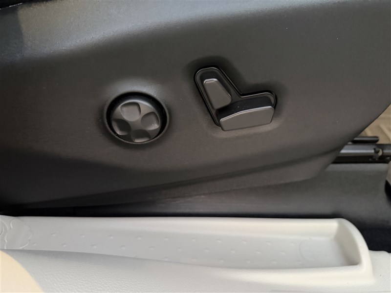 2022 CHRYSLER PACIFICA photo 22 of 39