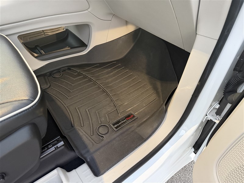 2022 CHRYSLER PACIFICA photo 23 of 39