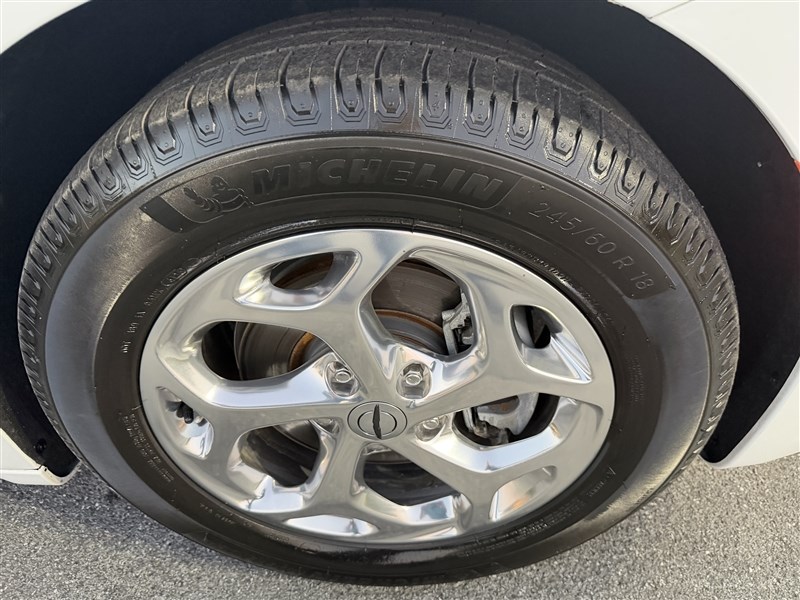 2022 CHRYSLER PACIFICA photo 36 of 39