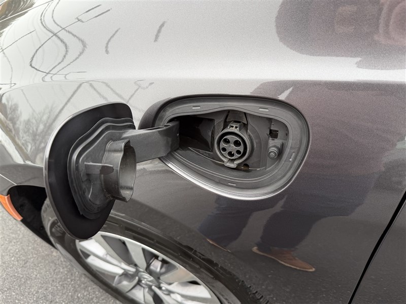 2020 CHRYSLER PACIFICA HYBRID LIMITED - 9