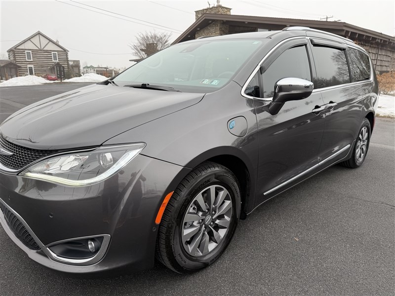2020 CHRYSLER PACIFICA HYBRID LIMITED - 8