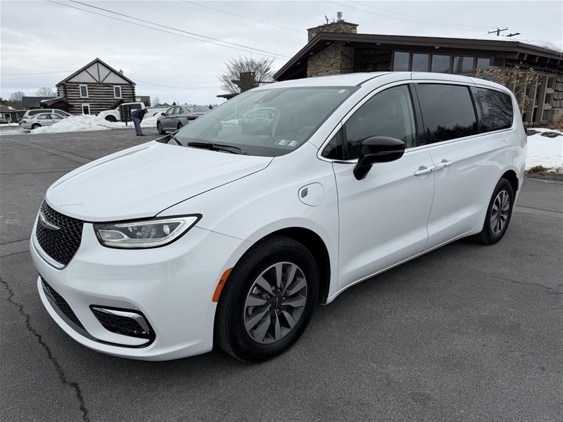 2024 CHRYSLER PACIFICA HYBRID SELECT - 5
