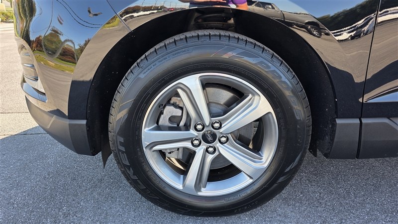 2023 FORD EDGE photo 11 of 41