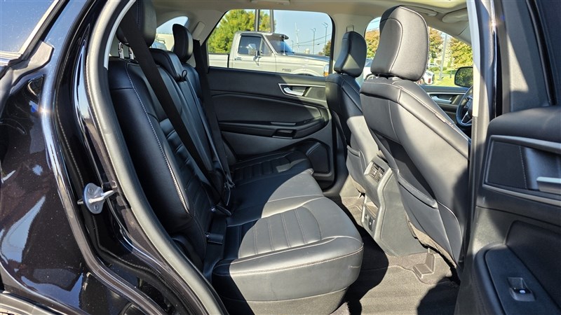 2023 FORD EDGE photo 19 of 41