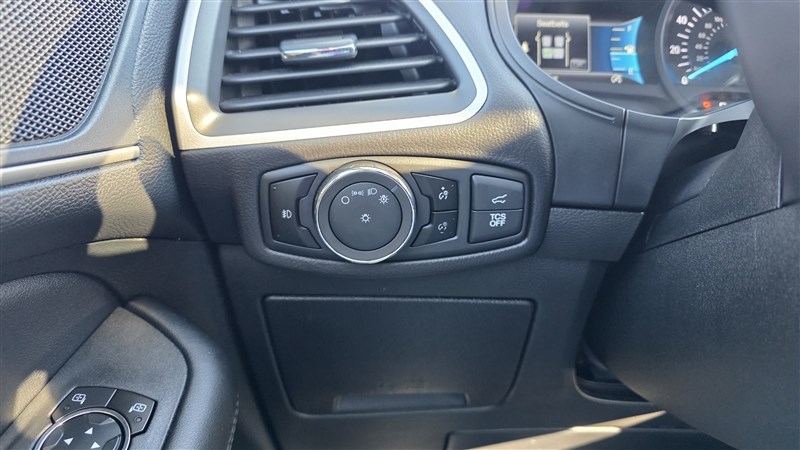 2023 FORD EDGE photo 25 of 41