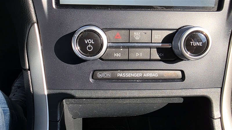 2023 FORD EDGE photo 38 of 41