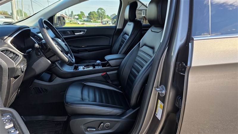 2019 FORD EDGE photo 13 of 34