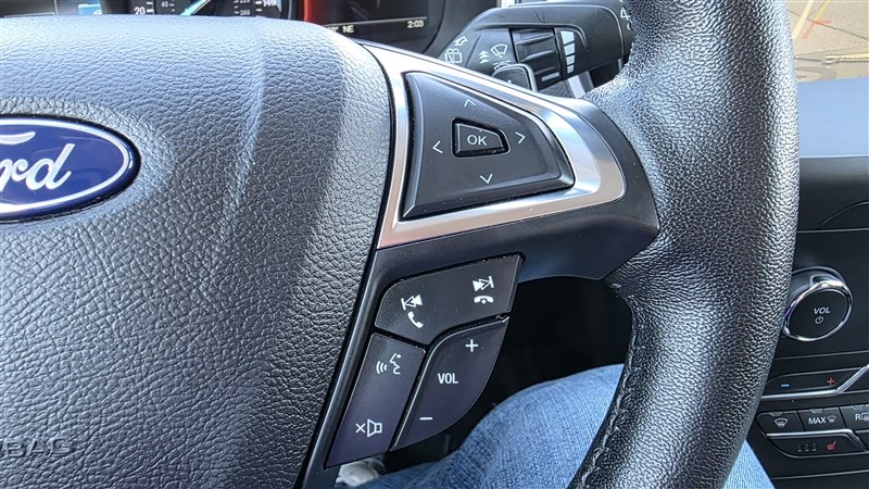 2019 FORD EDGE photo 26 of 34