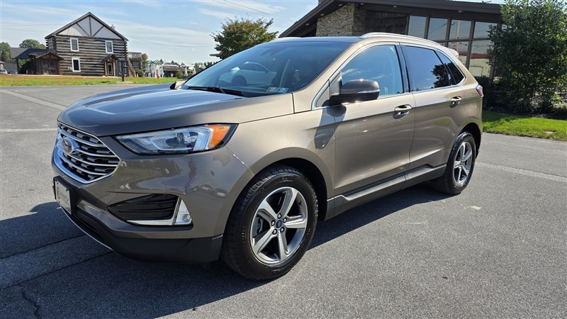 2019 FORD EDGE photo 4 of 34