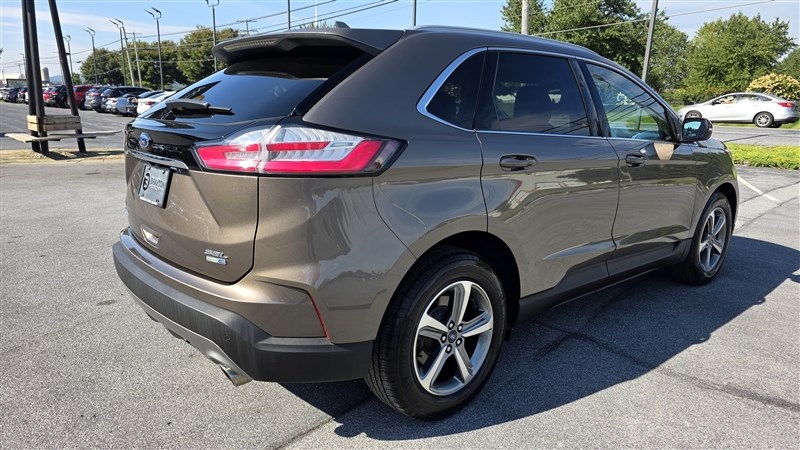 2019 FORD EDGE photo 8 of 34