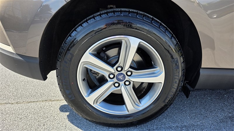 2019 FORD EDGE photo 9 of 34