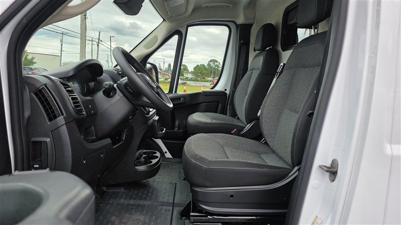 2025 RAM PROMASTER 2500 photo 13 of 32