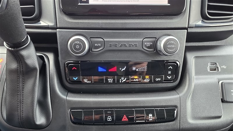2025 RAM PROMASTER 2500 photo 29 of 32